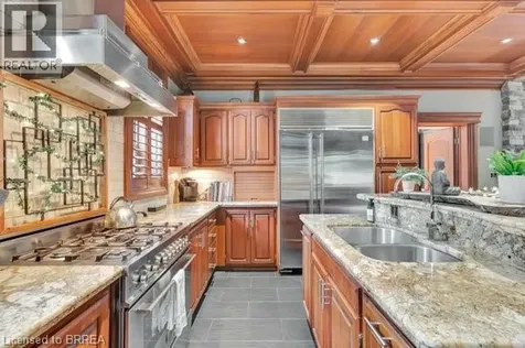 66 Banfield Street Paris ON N3L 2Z1