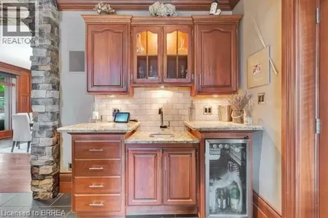 66 Banfield Street Paris ON N3L 2Z1
