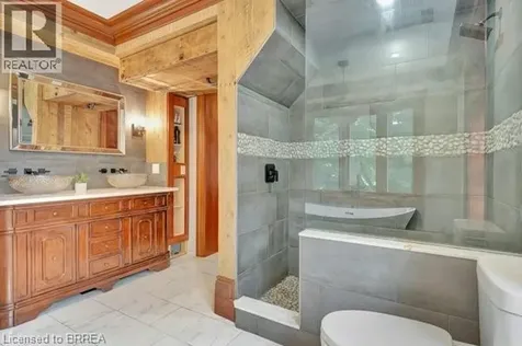 66 Banfield Street Paris ON N3L 2Z1