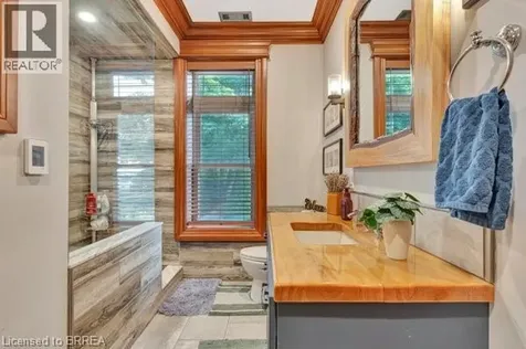 66 Banfield Street Paris ON N3L 2Z1