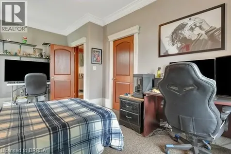 66 Banfield Street Paris ON N3L 2Z1