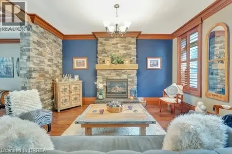 66 Banfield Street Paris ON N3L 2Z1