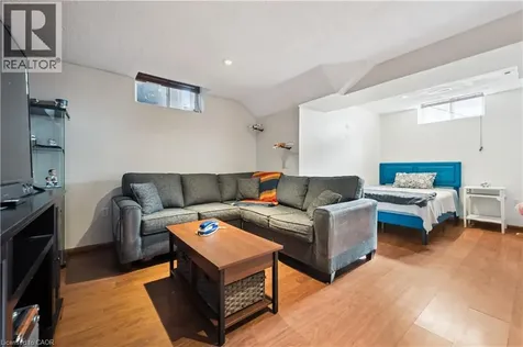 758 Victoria Terrace Fergus ON N1M 3E7