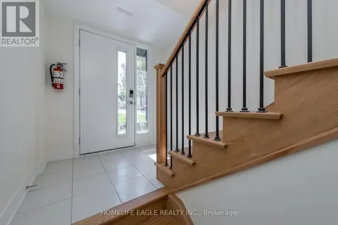 2 Mariner's Pier Way Orillia ON L3V 8P4