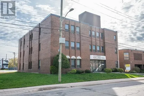 464 & 452 Albert St E Sault Ste. Marie ON P6A 2J8