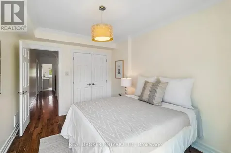 20 Brookmount Road Toronto (the Beaches) ON M4L 3N1