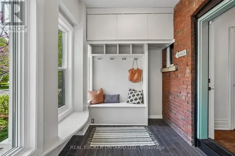 20 Brookmount Road Toronto (the Beaches) ON M4L 3N1