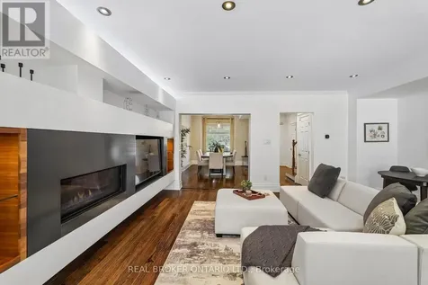 20 Brookmount Road Toronto (the Beaches) ON M4L 3N1