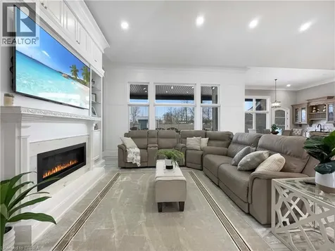 18 Harper Boulevard Brantford ON N3T 0E1