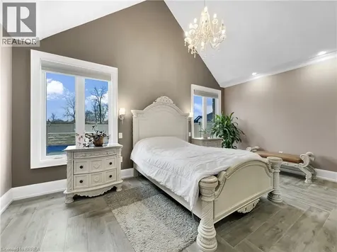 18 Harper Boulevard Brantford ON N3T 0E1