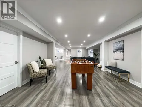 18 Harper Boulevard Brantford ON N3T 0E1