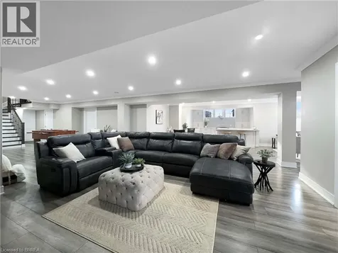 18 Harper Boulevard Brantford ON N3T 0E1