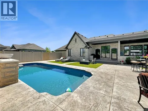 18 Harper Boulevard Brantford ON N3T 0E1
