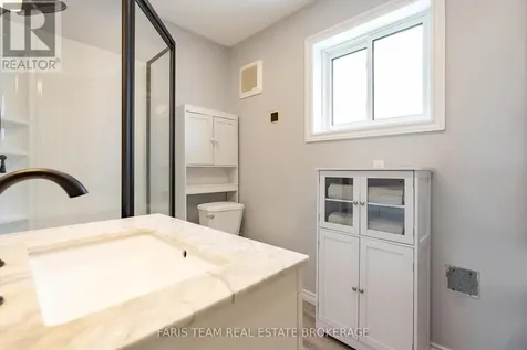 261 James Street East Orillia ON L3V 1M3