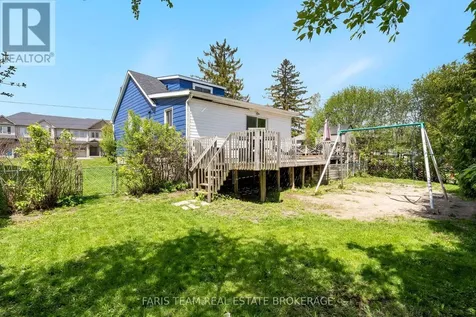 261 James Street East Orillia ON L3V 1M3