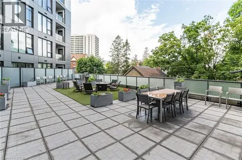 690 King Street West Kitchener ON N2G 0B9