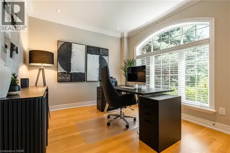 3122 Saddleworth Crescent Oakville ON L6M 0A8