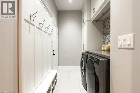 3122 Saddleworth Crescent Oakville ON L6M 0A8