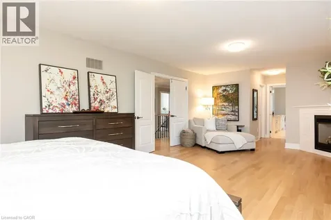 3122 Saddleworth Crescent Oakville ON L6M 0A8