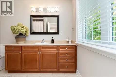 3122 Saddleworth Crescent Oakville ON L6M 0A8