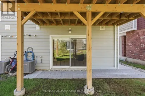 29 Shelburne Avenue Wasaga Beach ON L9Z 0J4