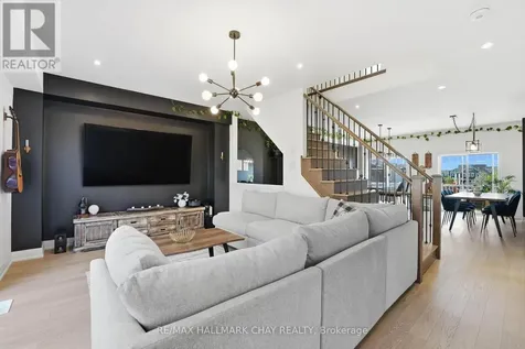 29 Shelburne Avenue Wasaga Beach ON L9Z 0J4