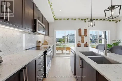29 Shelburne Avenue Wasaga Beach ON L9Z 0J4
