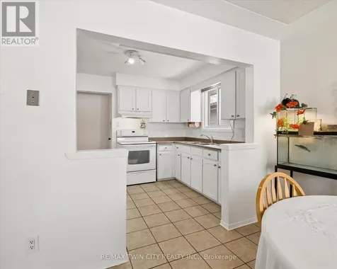 26 Tutton Place Cambridge ON N1R 4S8