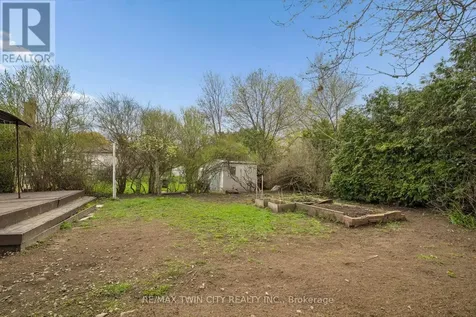 26 Tutton Place Cambridge ON N1R 4S8
