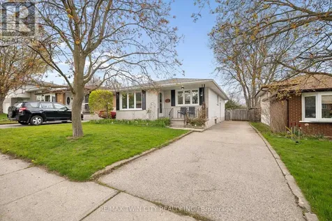 26 Tutton Place Cambridge ON N1R 4S8