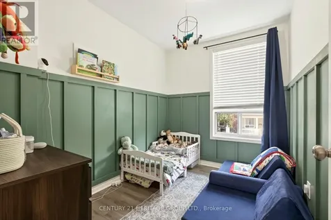 62 Emerald Street North Hamilton (landsdale) ON L8L 5K3