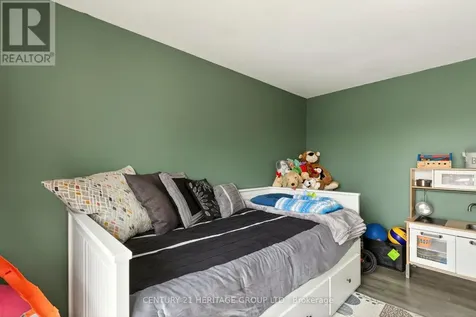 62 Emerald Street North Hamilton (landsdale) ON L8L 5K3