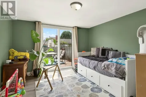 62 Emerald Street North Hamilton (landsdale) ON L8L 5K3