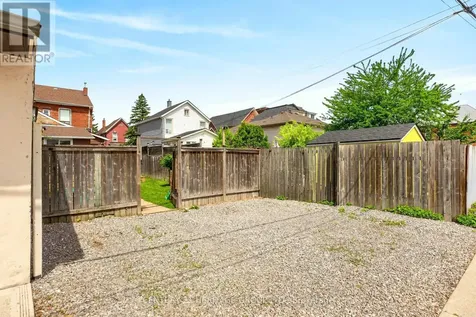 62 Emerald Street North Hamilton (landsdale) ON L8L 5K3