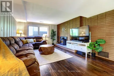 44 Fifty Road Hamilton ON L8J 2X6