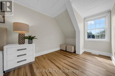 26 Peachtree Crescent Cambridge ON N1S 4W5