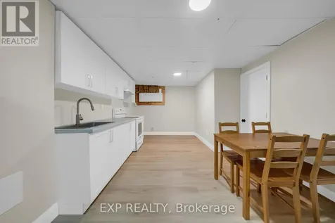 26 Peachtree Crescent Cambridge ON N1S 4W5