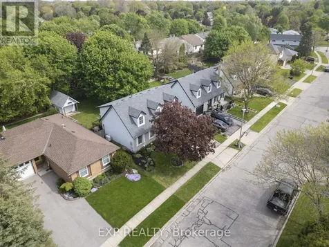 26 Peachtree Crescent Cambridge ON N1S 4W5