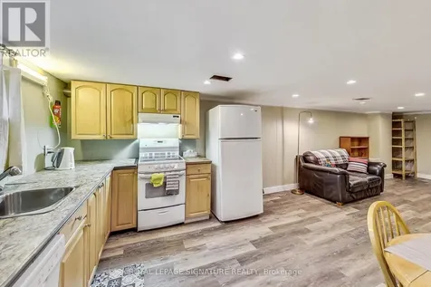 1 Milne Avenue Toronto (oakridge) ON M1L 1J7