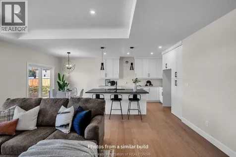 26 Rosewood Crescent Chatham ON N7M 0V4