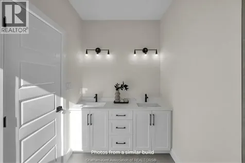 26 Rosewood Crescent Chatham ON N7M 0V4