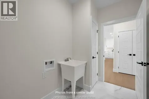 26 Rosewood Crescent Chatham ON N7M 0V4