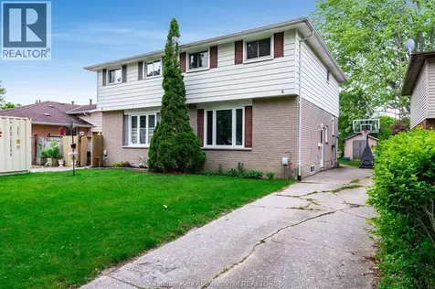 4 Donalda Drive Chatham ON N7L 4J5