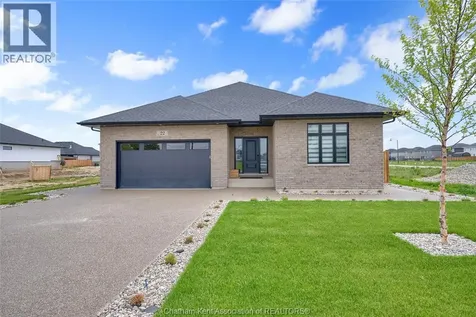 14 Rosewood Crescent Chatham ON N7M 0V4