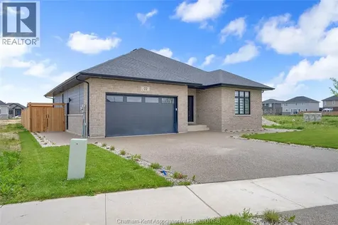 14 Rosewood Crescent Chatham ON N7M 0V4