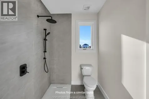 18 Rosewood Crescent Chatham ON N7M 0V4