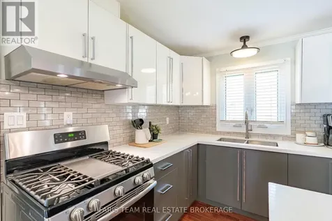 9 Colborne Street Oro-medonte ON L4M 4S1
