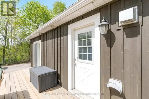 9 Colborne Street Oro-medonte ON L4M 4S1