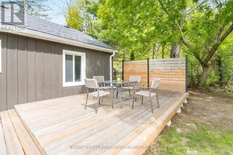 9 Colborne Street Oro-medonte ON L4M 4S1
