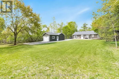 9 Colborne Street Oro-medonte ON L4M 4S1